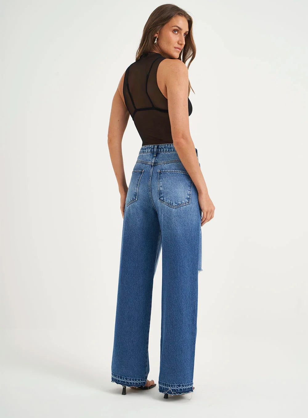 Blusa Justa Mangas Cavadas Em Tule