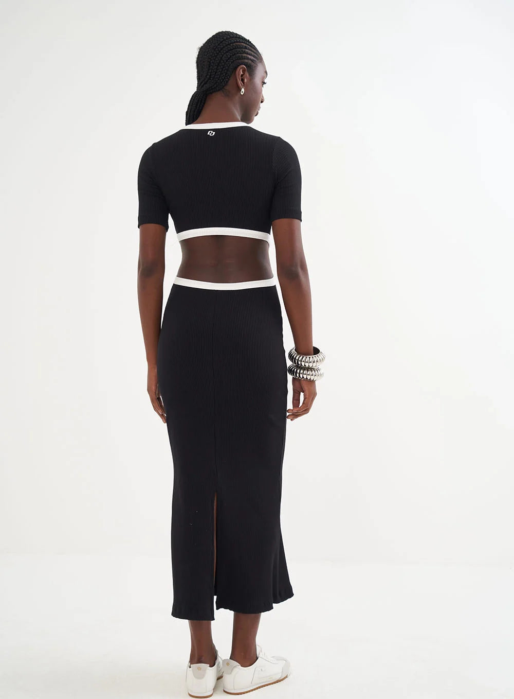 Vestido Canelado Midi Com Abertura Nas Costas