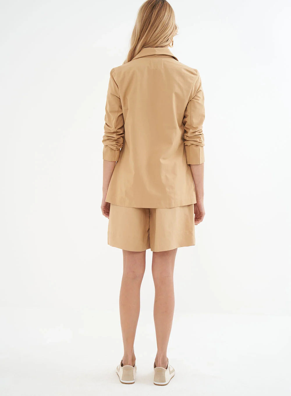 Blazer Feminino Alongado Em Linho